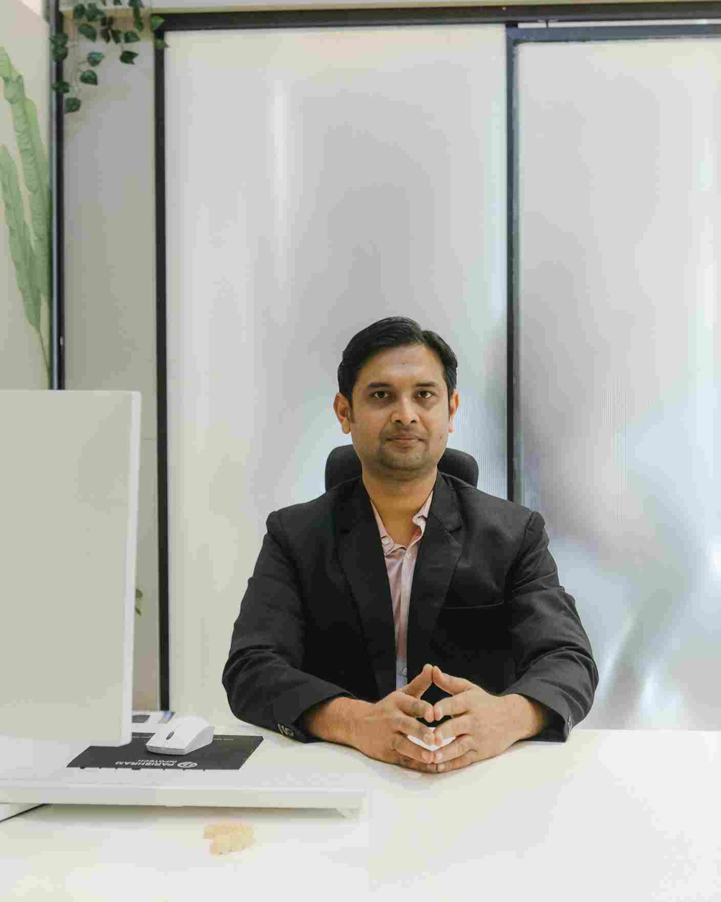 Dr. Purnil Shah(MDS)